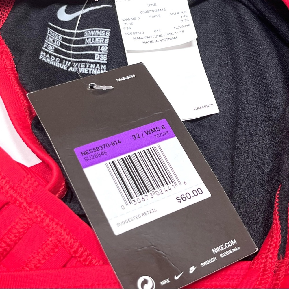 NIKE athletic one piece swimsuit 32 wms 6 - Picture 3 of 5